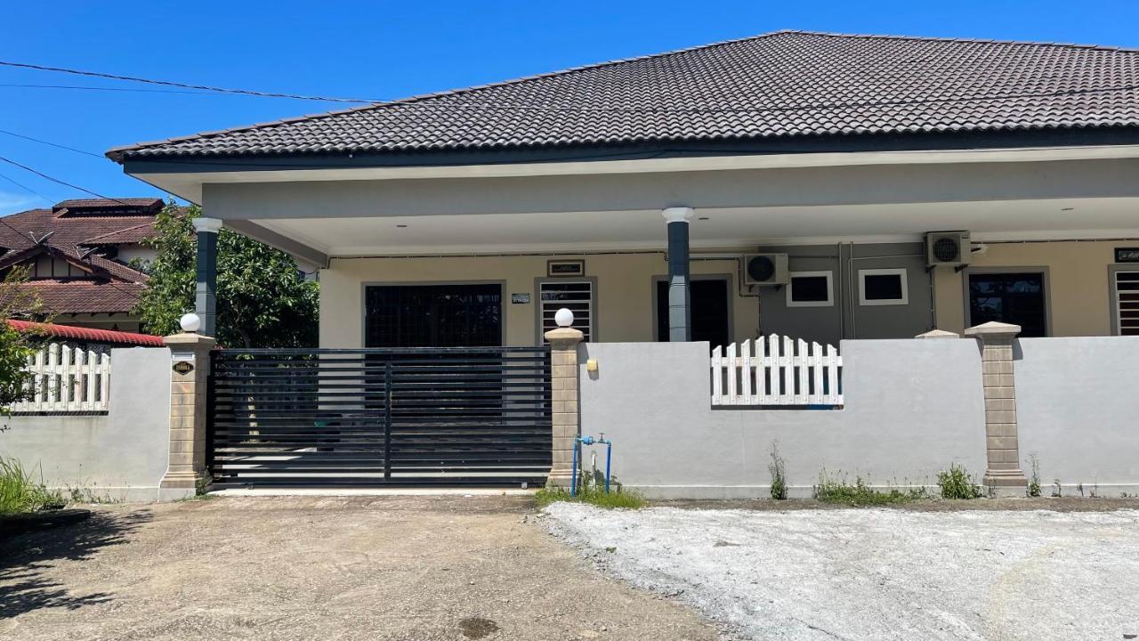 Nikmat Homestay Riyadh Kampong Tuan Mandak 외부 사진